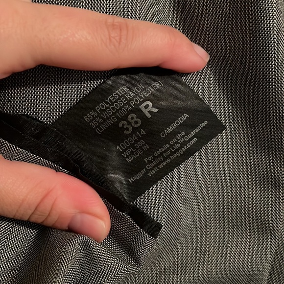 Haggar Men’s Suit Jacket, Size 38R, grey - Picture 4 of 4